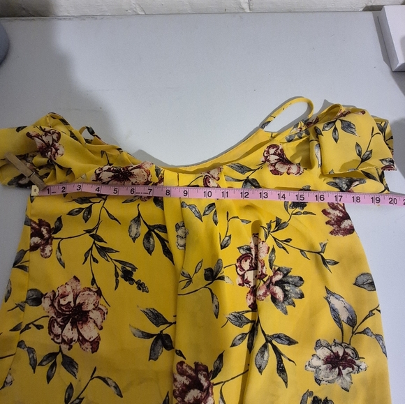 Soprano Floral Yellow Purple Lined Pleated Women's Top Size Small 004 - Picture 8 of 9